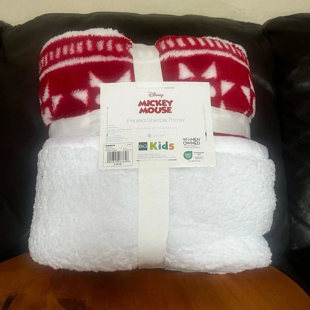 The Big One Disney Mickey Mouse Snowflake Christmas Sherpa Throw Blanket 50